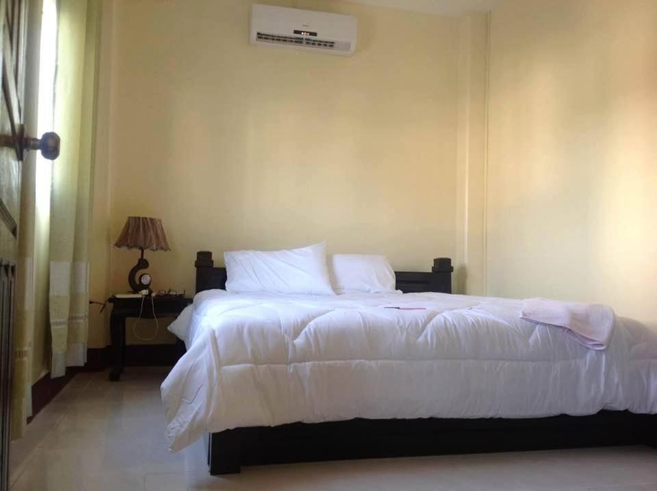 Apartment Thidathip Вьентьян Экстерьер фото