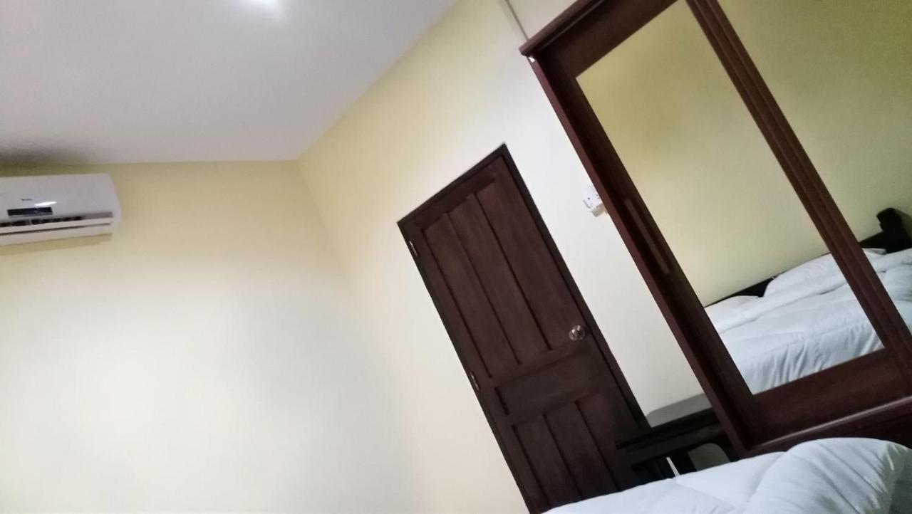 Apartment Thidathip Вьентьян Экстерьер фото